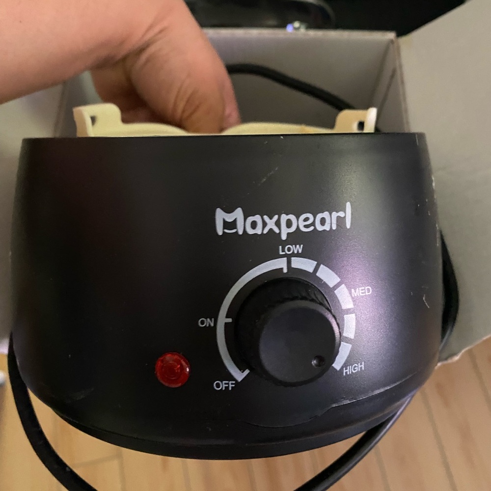 Wax machine